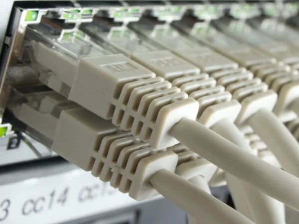 Infraestrutura de Cabeamento e Redes Terceirizada - Velosat